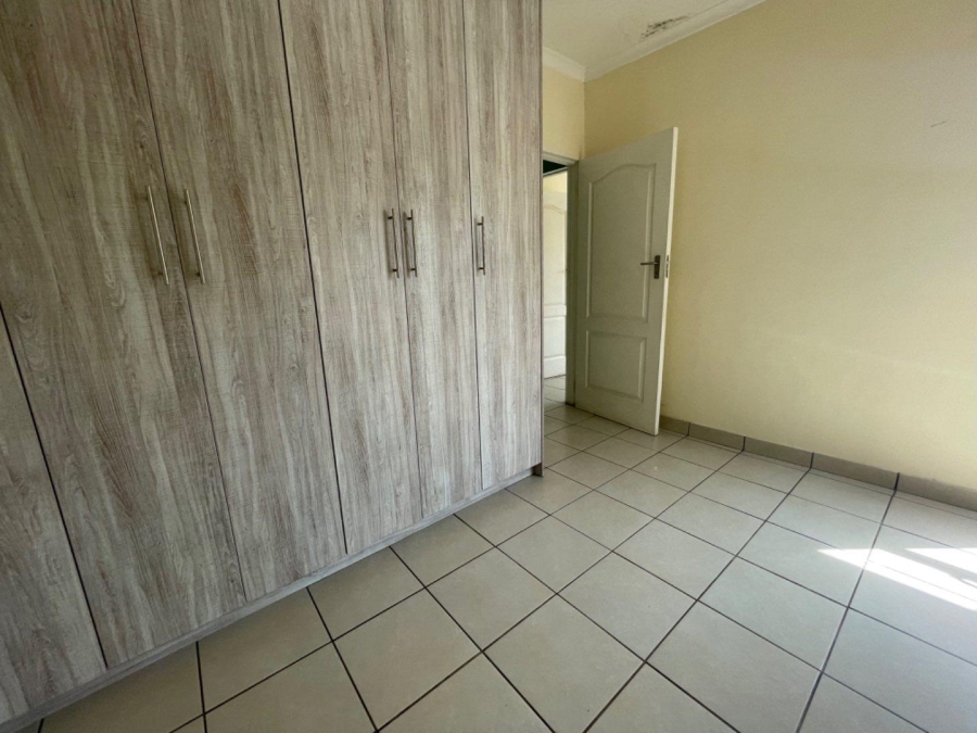 To Let 2 Bedroom Property for Rent in Brentwood Gauteng