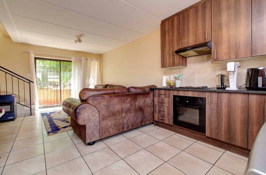 3 Bedroom Property for Sale in Wilgeheuwel Gauteng