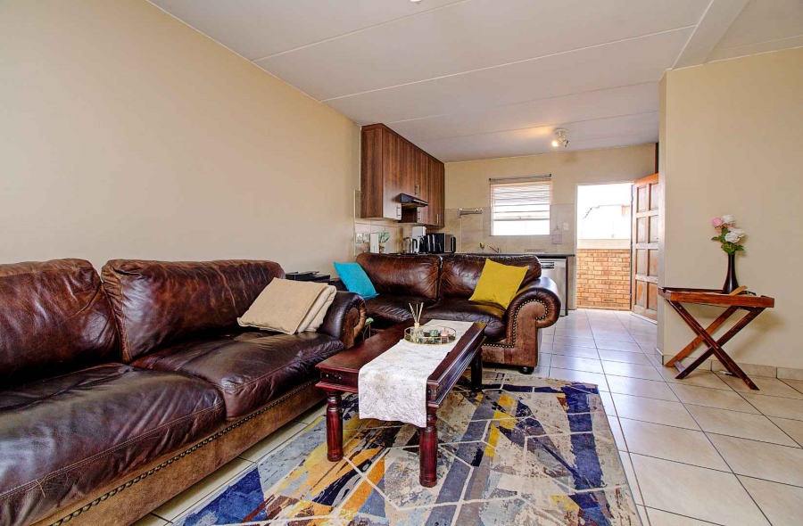 3 Bedroom Property for Sale in Wilgeheuwel Gauteng