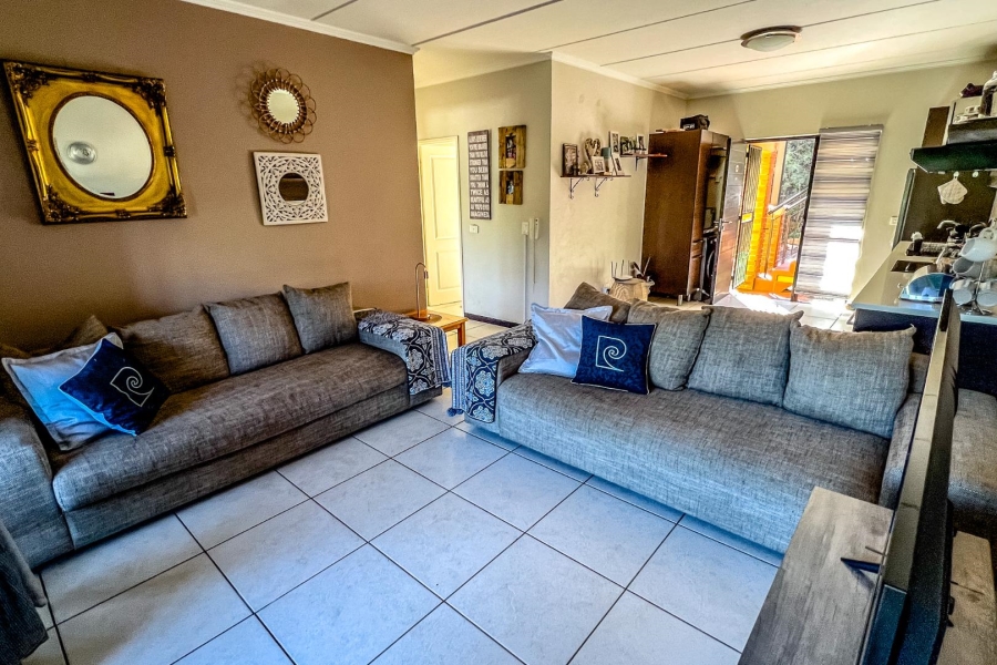 2 Bedroom Property for Sale in Glenvista Gauteng