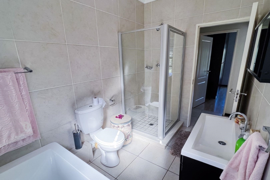 2 Bedroom Property for Sale in Glenvista Gauteng