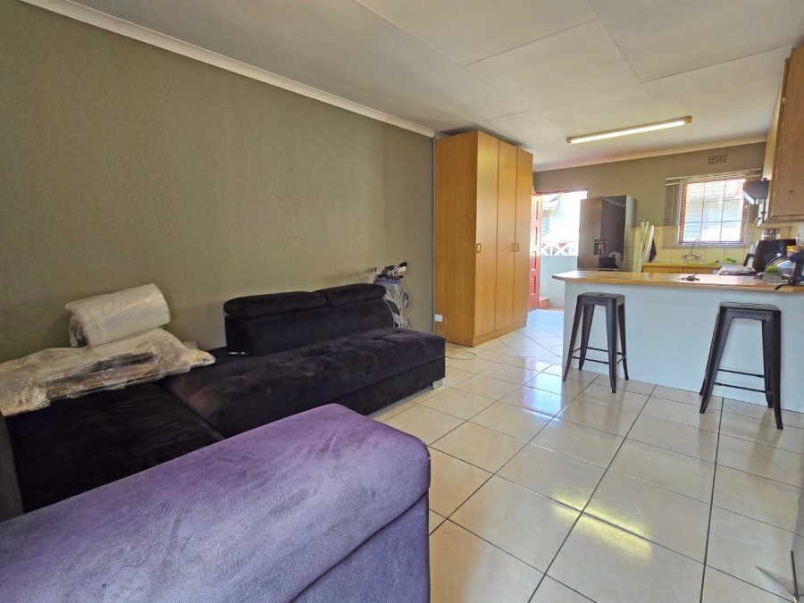 To Let 3 Bedroom Property for Rent in Verwoerdpark Gauteng