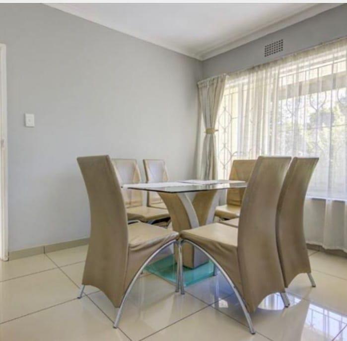 3 Bedroom Property for Sale in Rhodesfield Gauteng