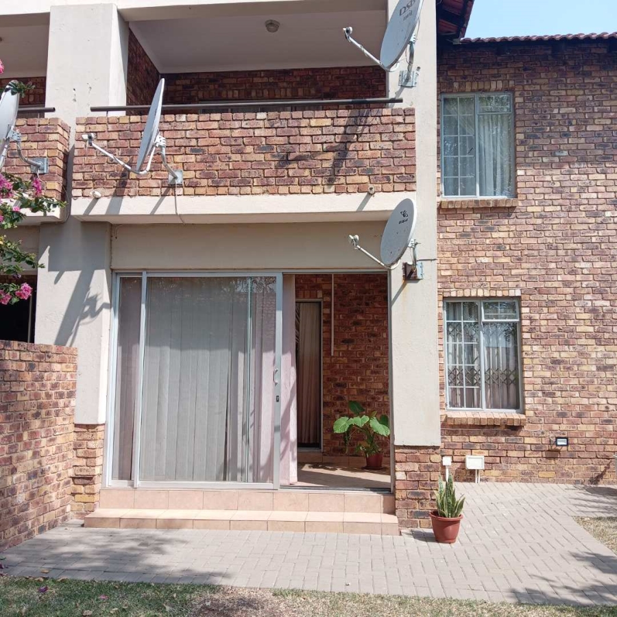 2 Bedroom Property for Sale in Theresa Park Gauteng