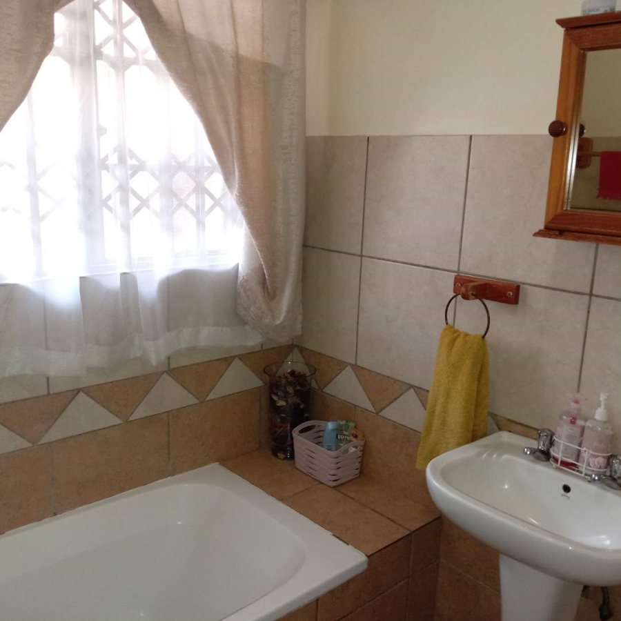 2 Bedroom Property for Sale in Theresa Park Gauteng