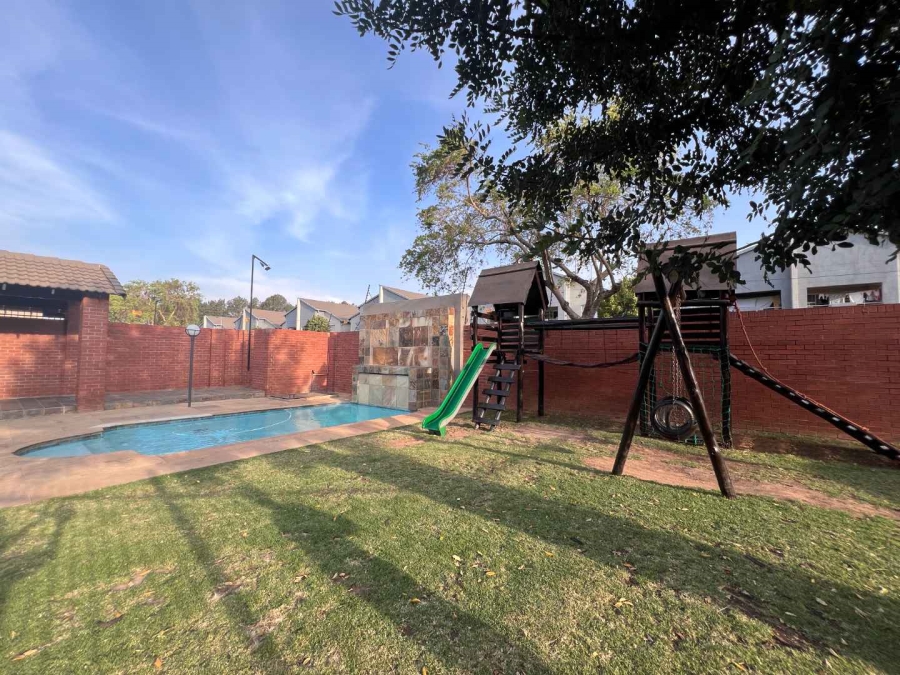 2 Bedroom Property for Sale in Noordhang Gauteng