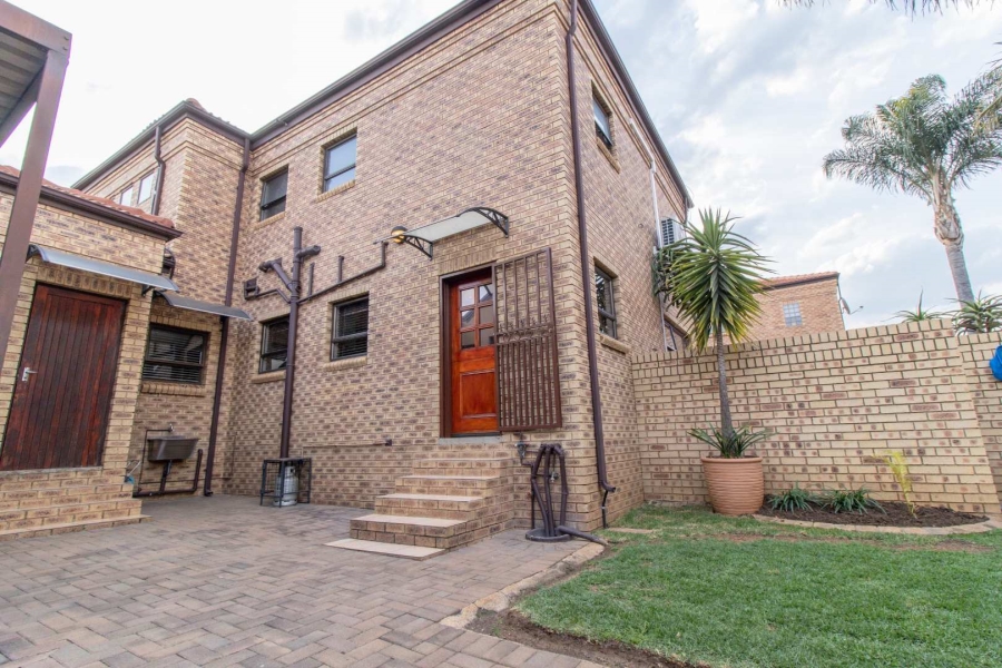 4 Bedroom Property for Sale in Meyersdal Gauteng