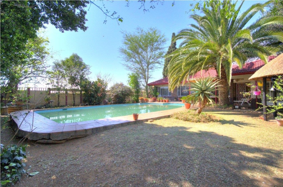 3 Bedroom Property for Sale in Brackenhurst Gauteng