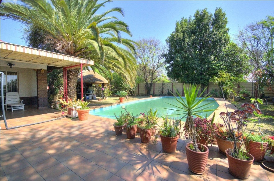 3 Bedroom Property for Sale in Brackenhurst Gauteng