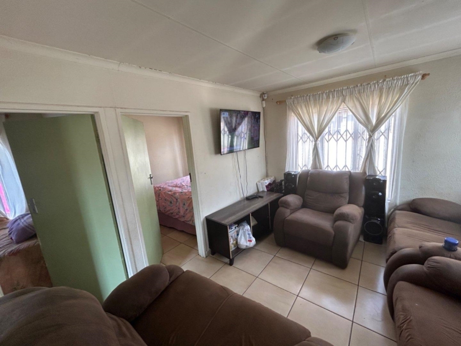 2 Bedroom Property for Sale in Dawn Park Gauteng