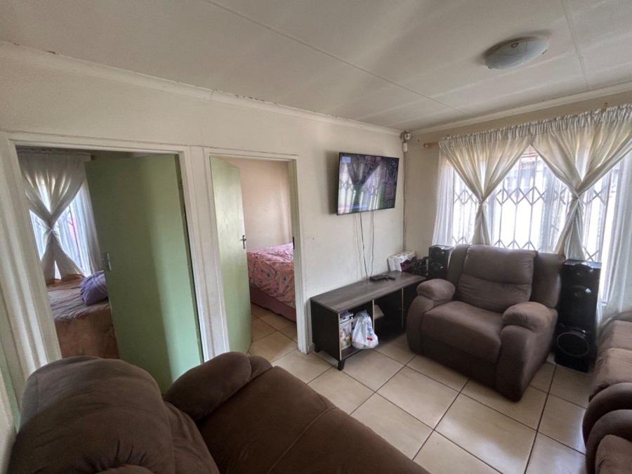 2 Bedroom Property for Sale in Dawn Park Gauteng