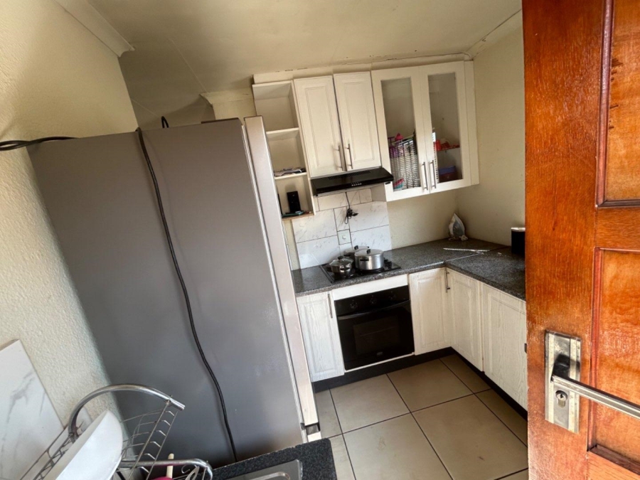 2 Bedroom Property for Sale in Dawn Park Gauteng