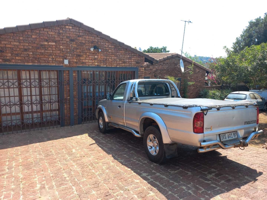 3 Bedroom Property for Sale in Moreleta Park Ext 1 Gauteng