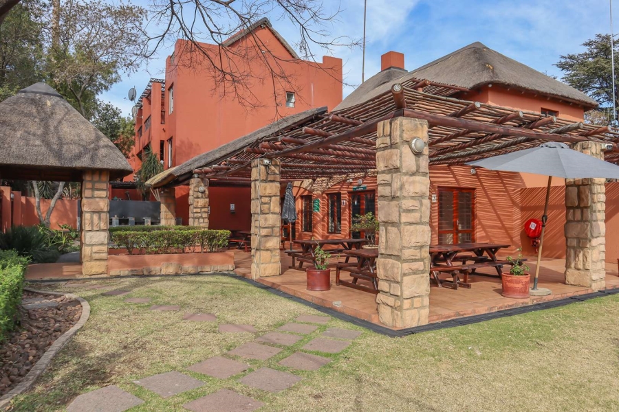 2 Bedroom Property for Sale in Sunninghill Gauteng