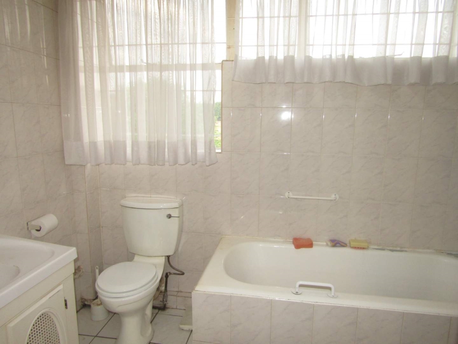 2 Bedroom Property for Sale in Fairmount Gauteng