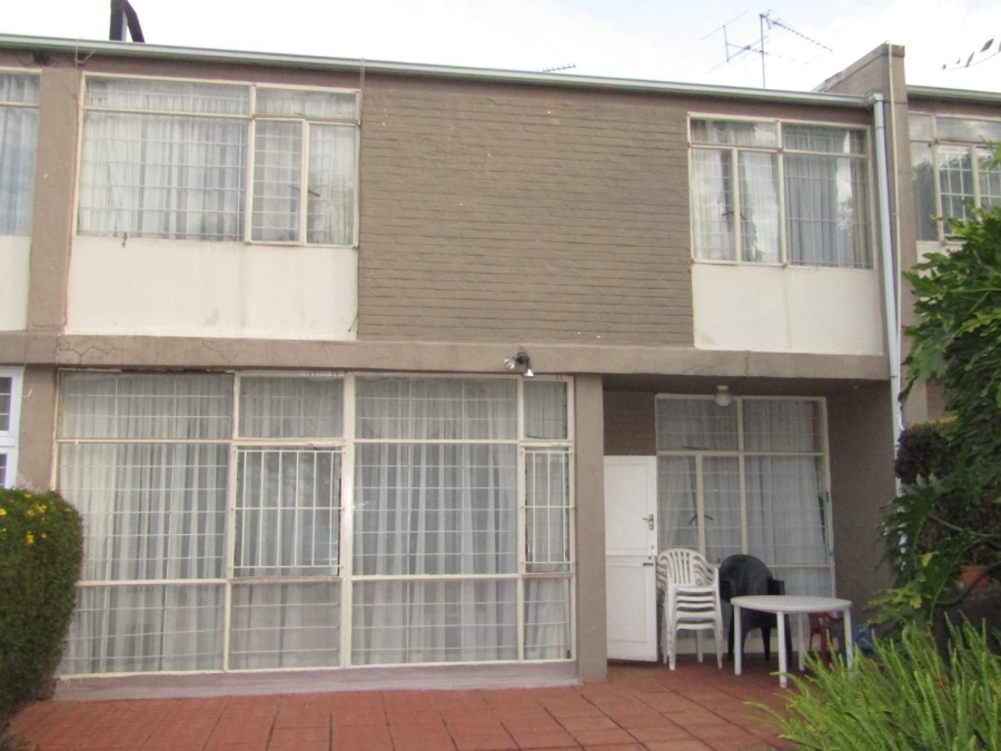 2 Bedroom Property for Sale in Fairmount Gauteng