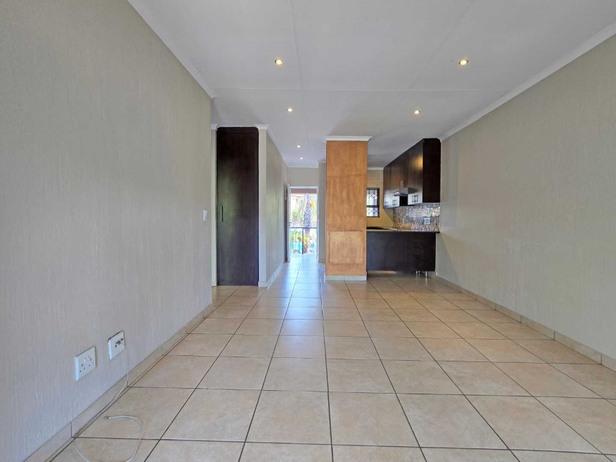 To Let 3 Bedroom Property for Rent in Mulbarton Gauteng