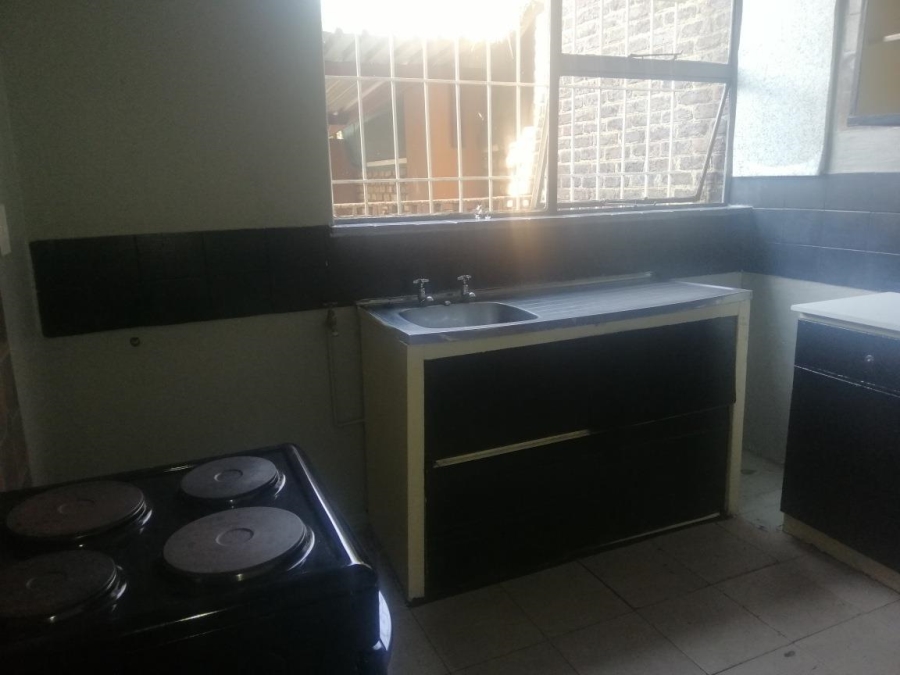 To Let 3 Bedroom Property for Rent in Cruywagenpark Gauteng