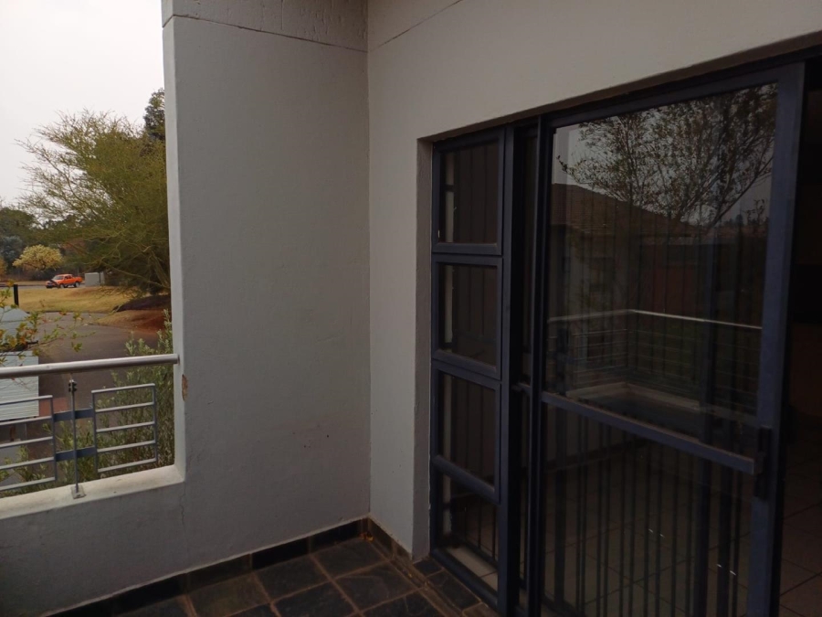 2 Bedroom Property for Sale in Jackal Creek Golf Estate Gauteng