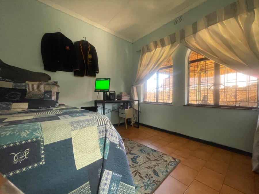 To Let 3 Bedroom Property for Rent in Klippoortjie A H Gauteng