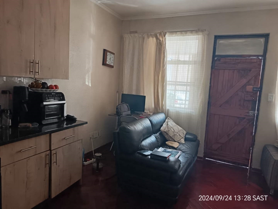 1 Bedroom Property for Sale in Albertville Gauteng