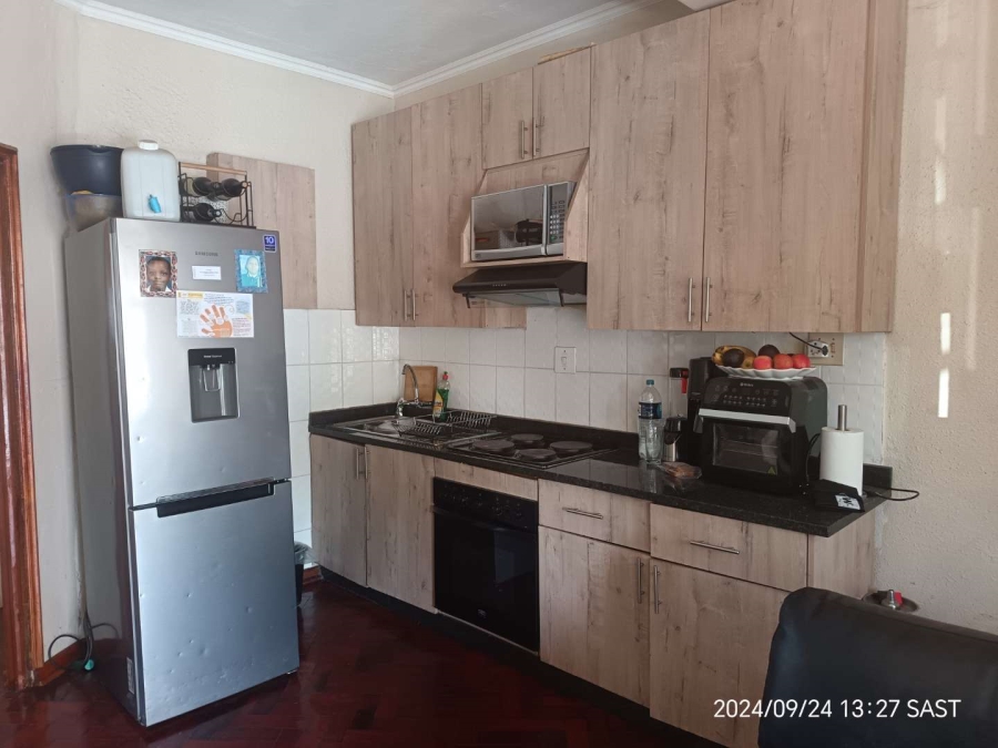 1 Bedroom Property for Sale in Albertville Gauteng