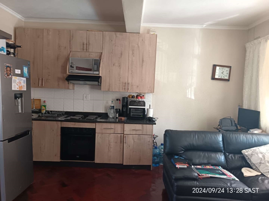 1 Bedroom Property for Sale in Albertville Gauteng