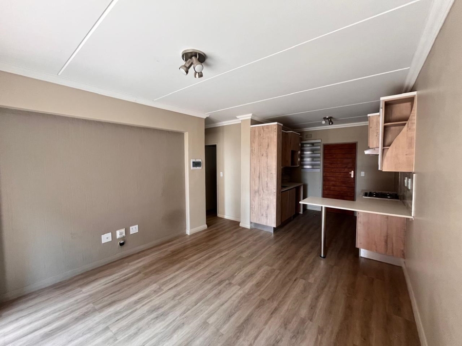 2 Bedroom Property for Sale in Kameeldrift Gauteng