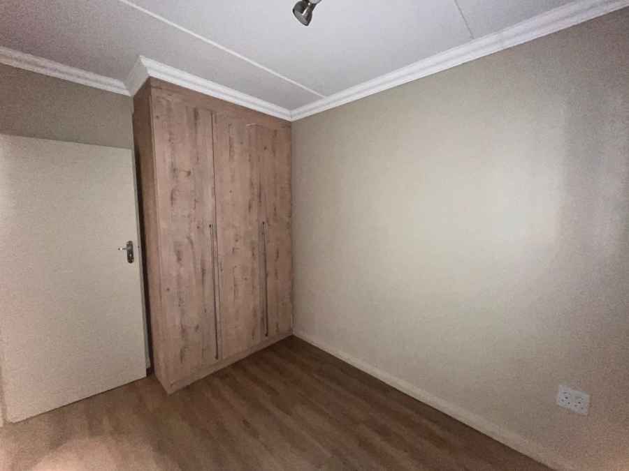 2 Bedroom Property for Sale in Kameeldrift Gauteng