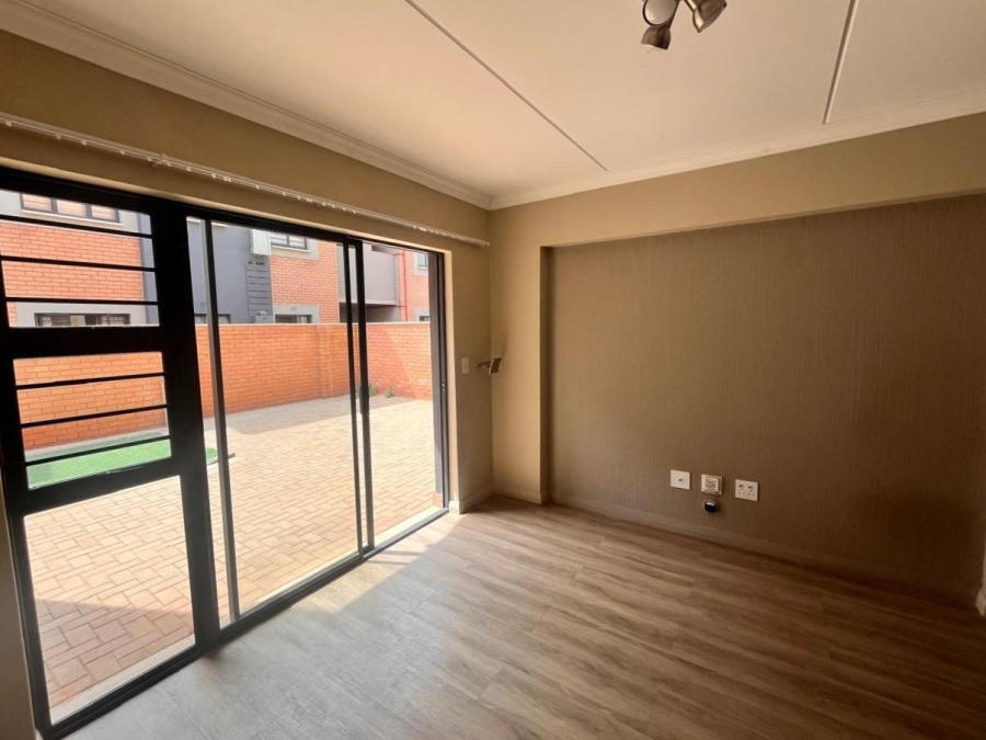 2 Bedroom Property for Sale in Kameeldrift Gauteng