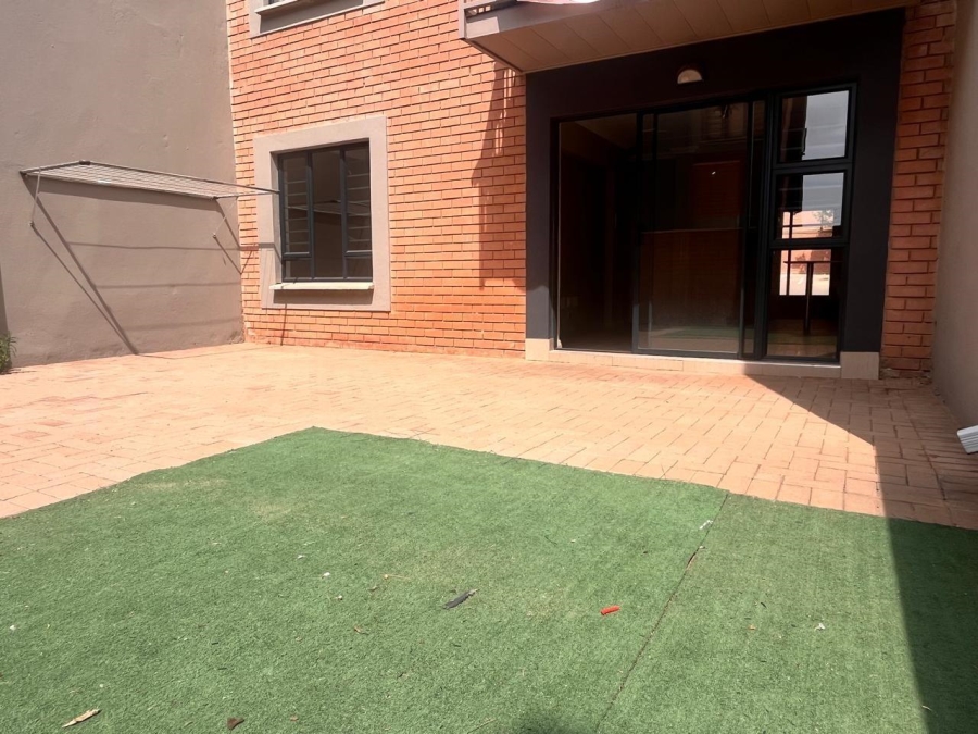 2 Bedroom Property for Sale in Kameeldrift Gauteng