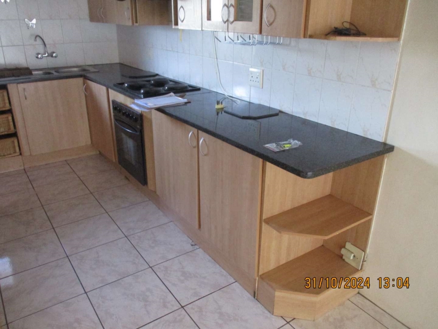 To Let 2 Bedroom Property for Rent in Kilner Park Gauteng