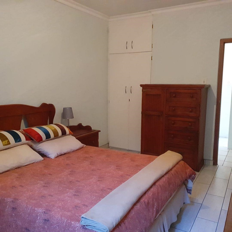 4 Bedroom Property for Sale in Mondeor Gauteng