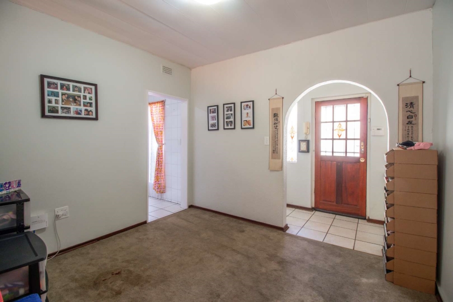 3 Bedroom Property for Sale in Farrarmere Gauteng