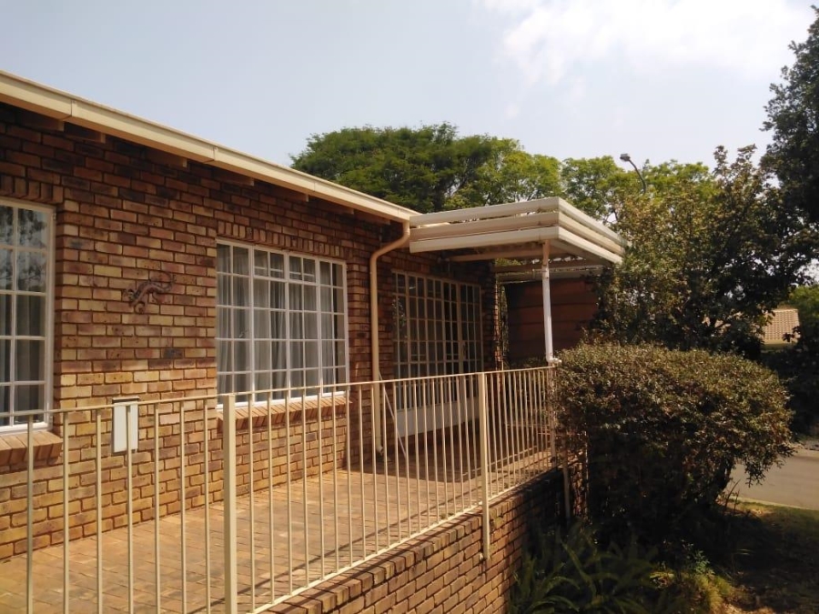 To Let 3 Bedroom Property for Rent in Brummeria Gauteng