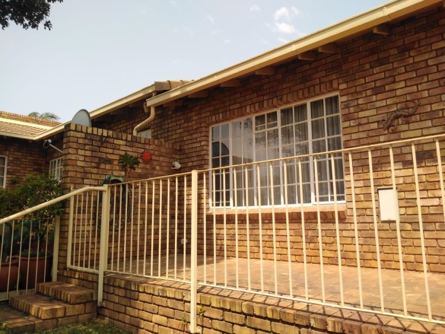 To Let 3 Bedroom Property for Rent in Brummeria Gauteng