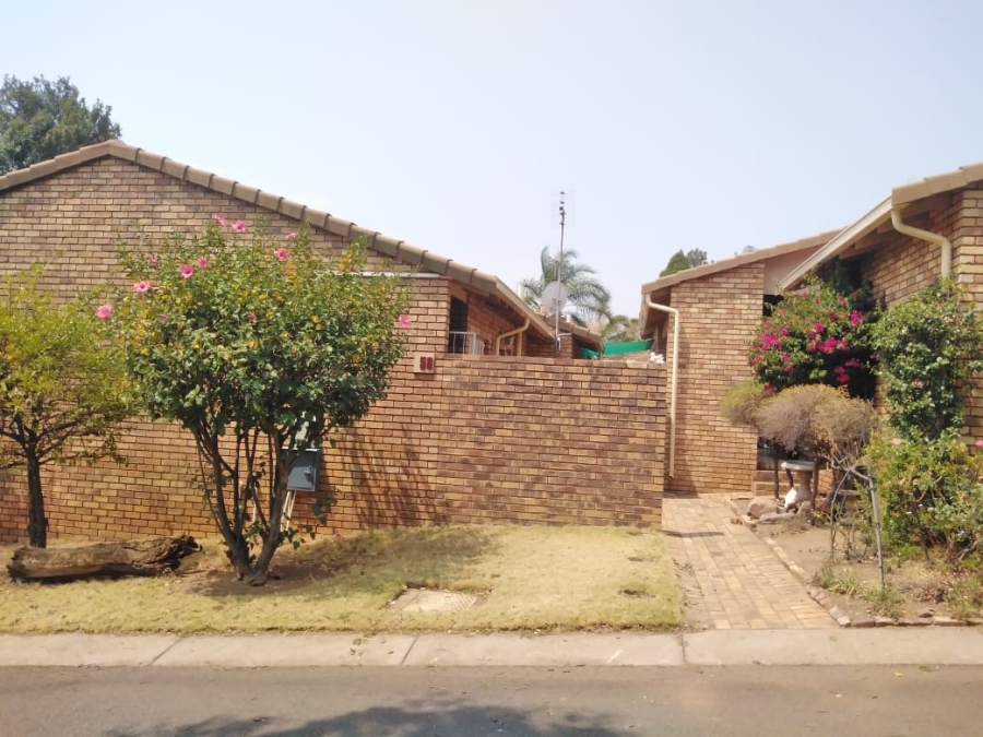 To Let 3 Bedroom Property for Rent in Brummeria Gauteng