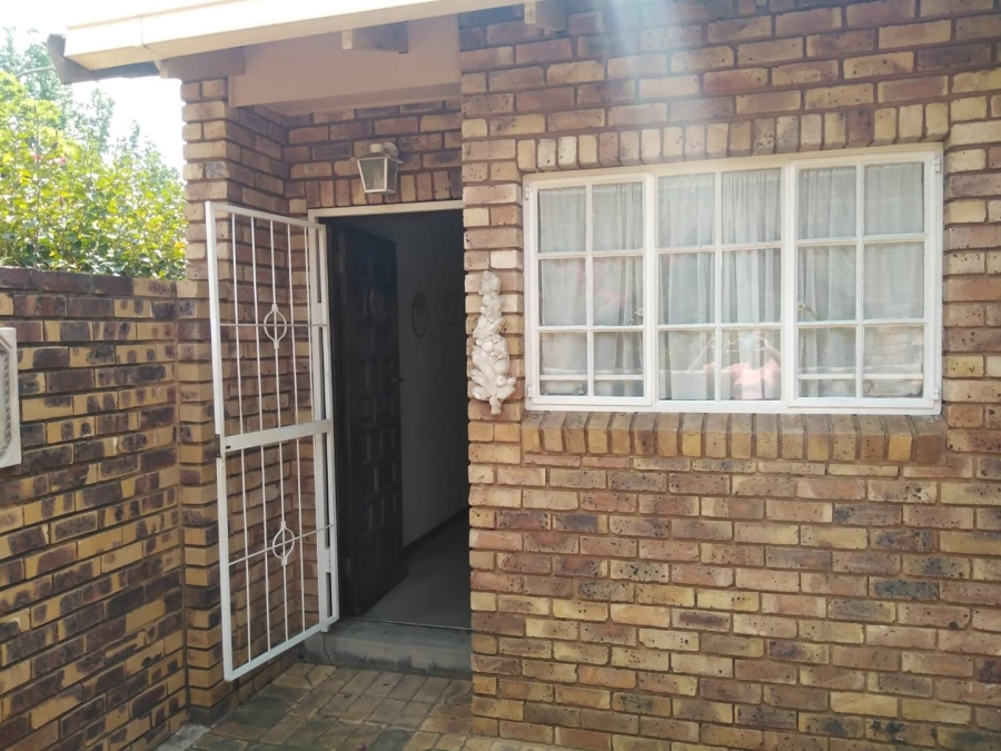 To Let 3 Bedroom Property for Rent in Brummeria Gauteng