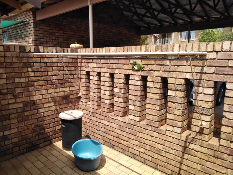 To Let 3 Bedroom Property for Rent in Brummeria Gauteng