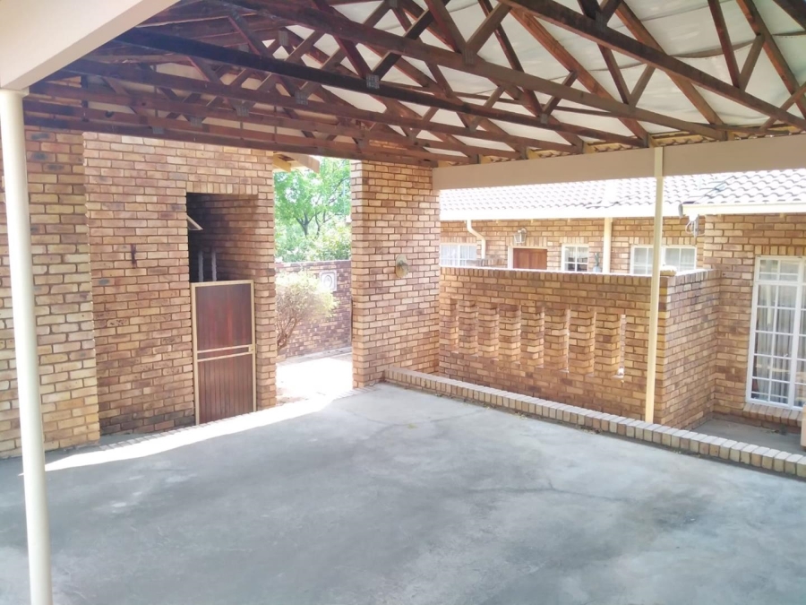 To Let 3 Bedroom Property for Rent in Brummeria Gauteng