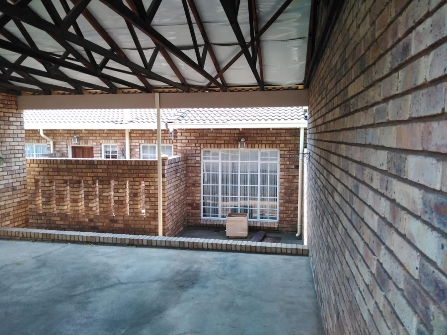 To Let 3 Bedroom Property for Rent in Brummeria Gauteng