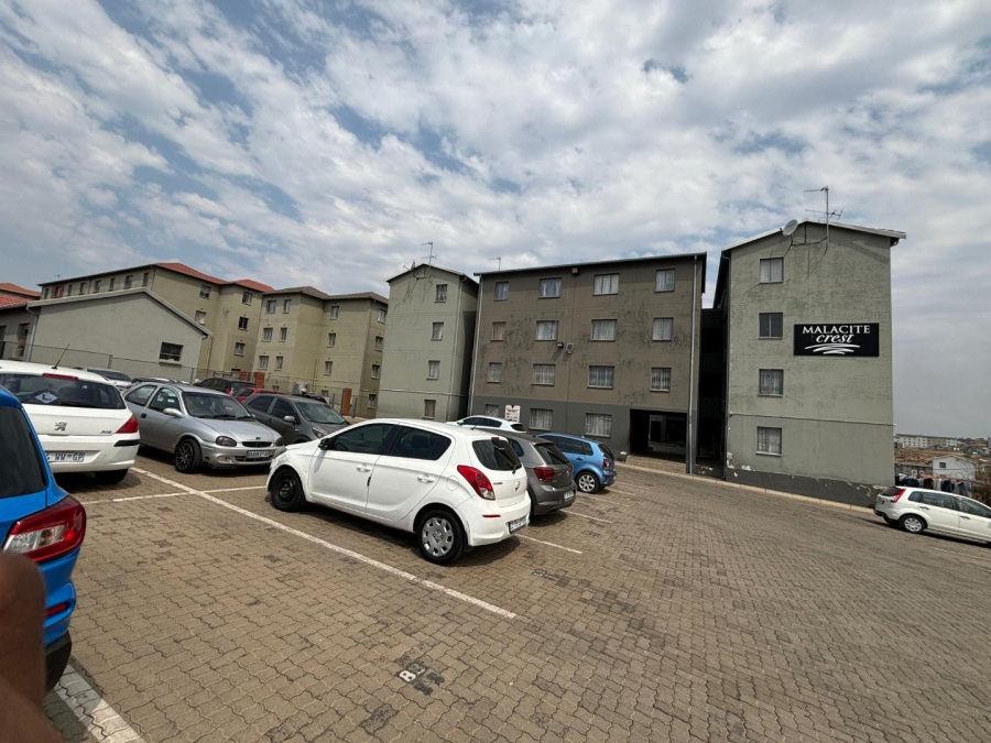 2 Bedroom Property for Sale in Fleurhof Gauteng