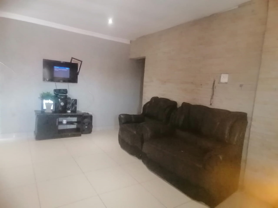 3 Bedroom Property for Sale in Olievenhoutbosch Gauteng