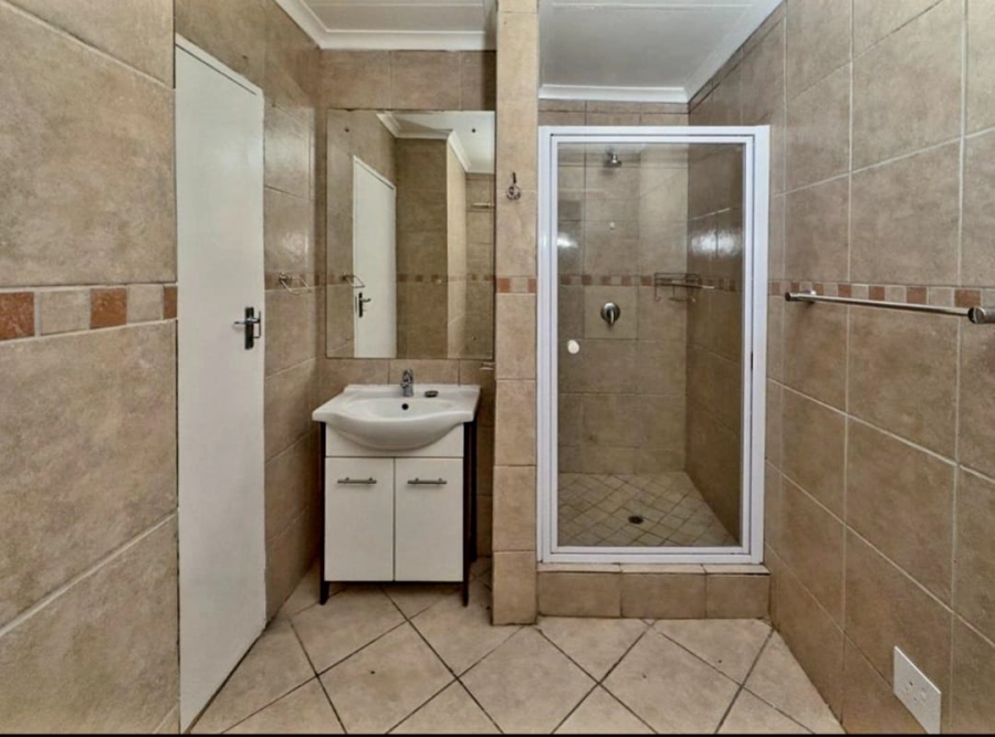 1 Bedroom Property for Sale in Oukraal Estate Gauteng