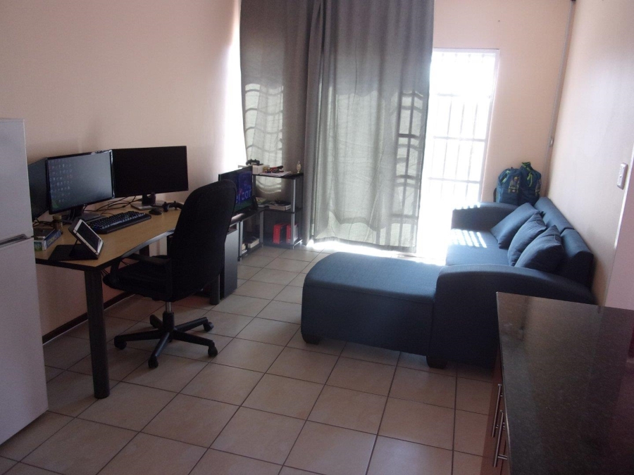 1 Bedroom Property for Sale in North Riding Gauteng