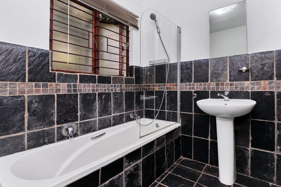 To Let 3 Bedroom Property for Rent in Ferndale Gauteng