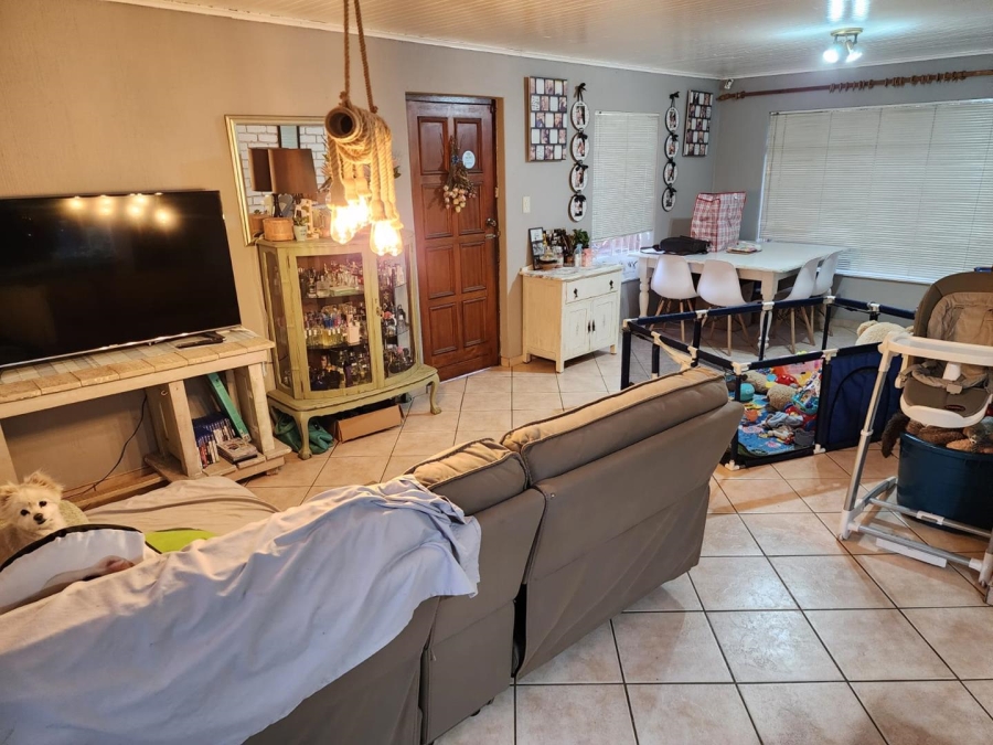 To Let 3 Bedroom Property for Rent in Rooihuiskraal Gauteng