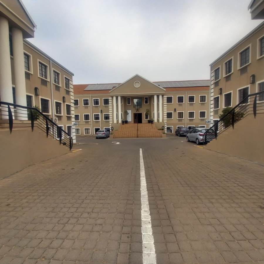 To Let commercial Property for Rent in Halfway House Estates Gauteng