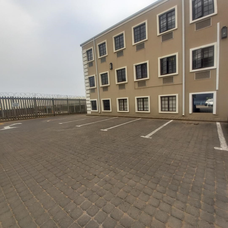 To Let commercial Property for Rent in Halfway House Estates Gauteng