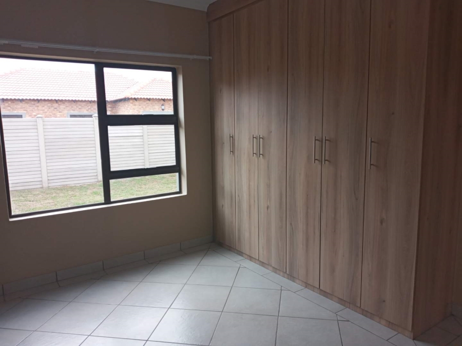 To Let 3 Bedroom Property for Rent in Riversdale Gauteng